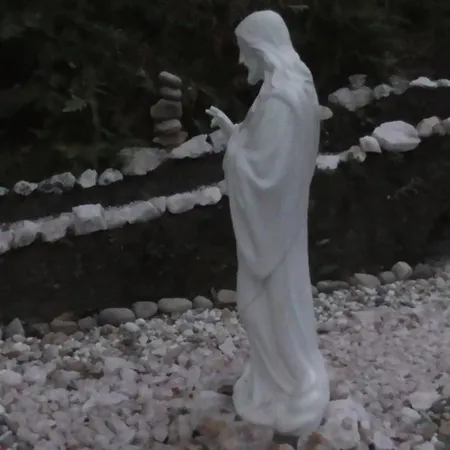 Tente de luxe Tienda De Campana En Ecoaldea Vegana Espiral En Plena Naturaleza Con Comida Y Cena Incluida Passos (Braga)