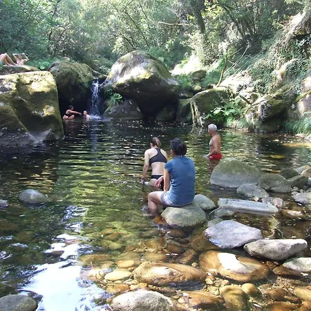Tienda De Campana En Ecoaldea Vegana Espiral En Plena Naturaleza Con Comida Y Cena Incluida Tente de luxe Passos (Braga)