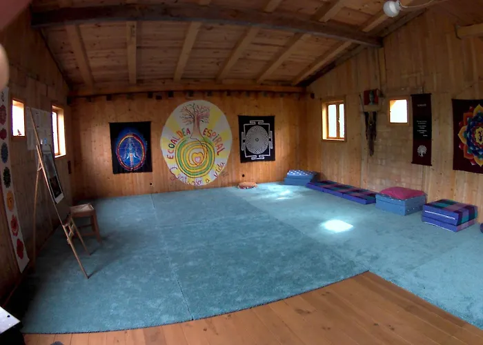 Роскошный шатер Tienda De Campana En Ecoaldea Vegana Espiral En Plena Naturaleza Con Comida Y Cena Incluida Passos (Braga)